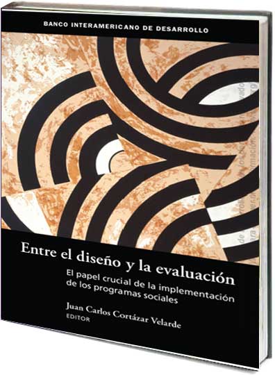 Portada de Entre el diseño y la evaluación